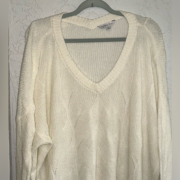 Ophelia Roe V-Neck Cream Sweater (NWT) - Size 1X - Picture 4 of 12